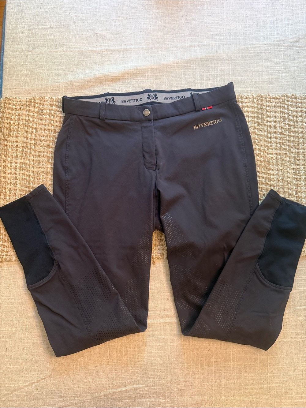 B Vertigo Navy Full Seat Breeches Size 30
